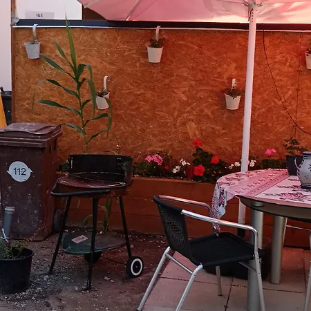 Bercsenyi Vendeghaz Daire Yanıkkale